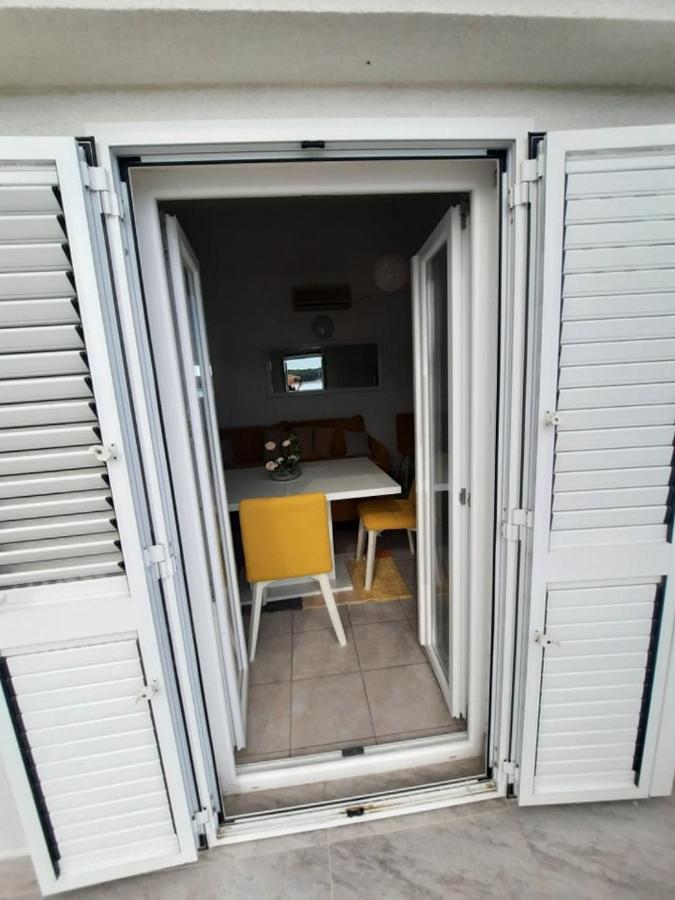 Ojdana Zivkovic Apartment Rogoznica  Exterior photo